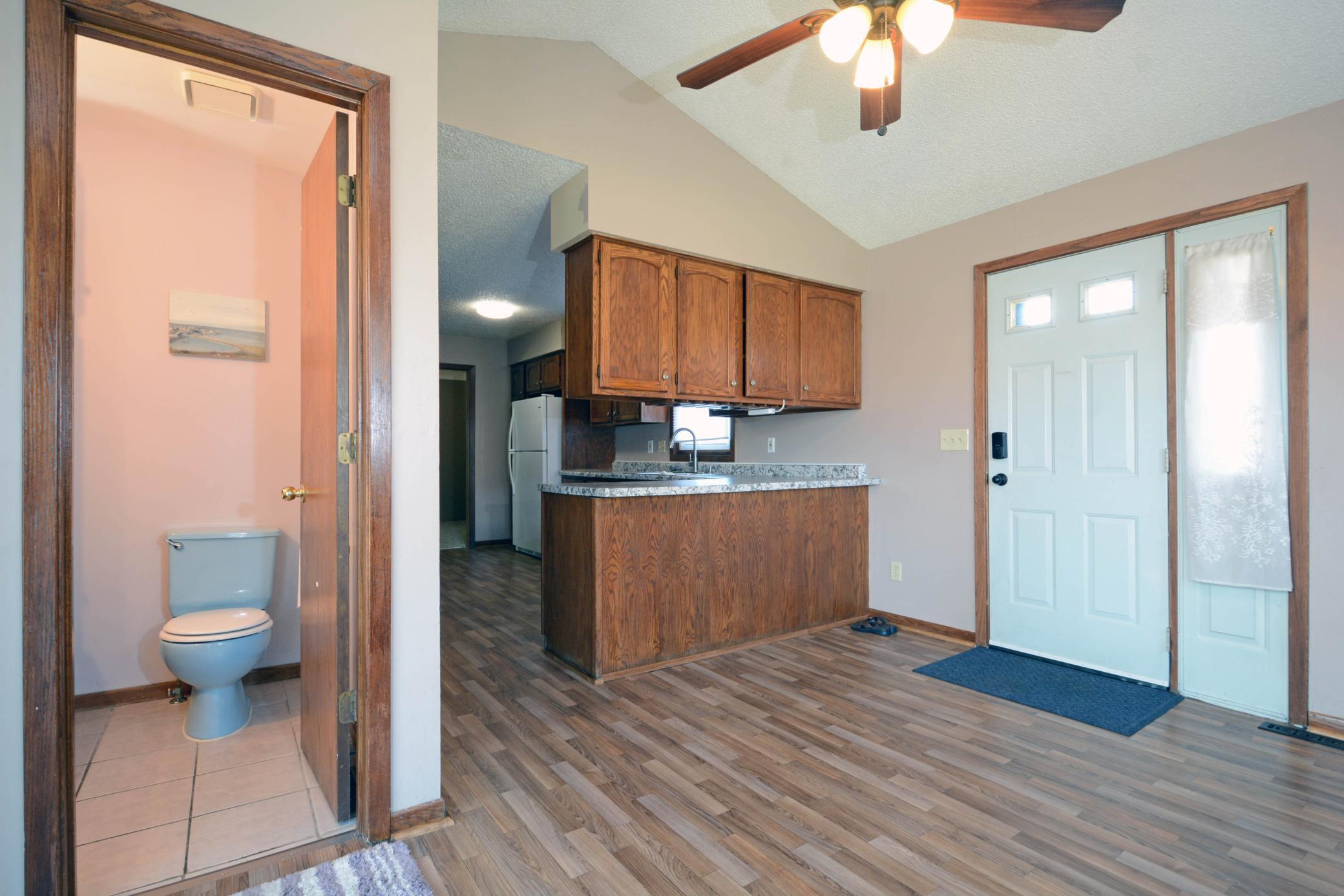 1483 3rd Street East St. Paul, MN 55106 - Photo 13 of 30