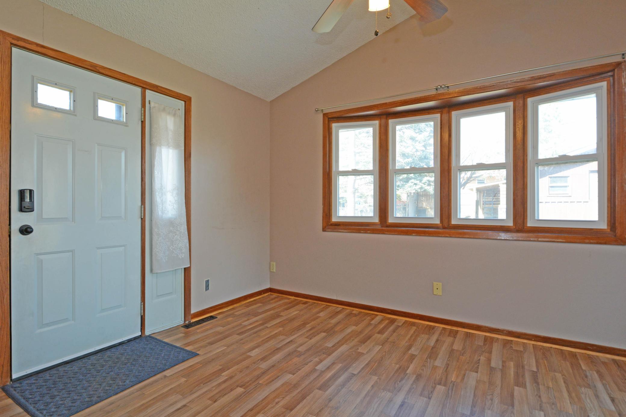 1483 3rd Street East St. Paul, MN 55106 - Photo 17 of 30