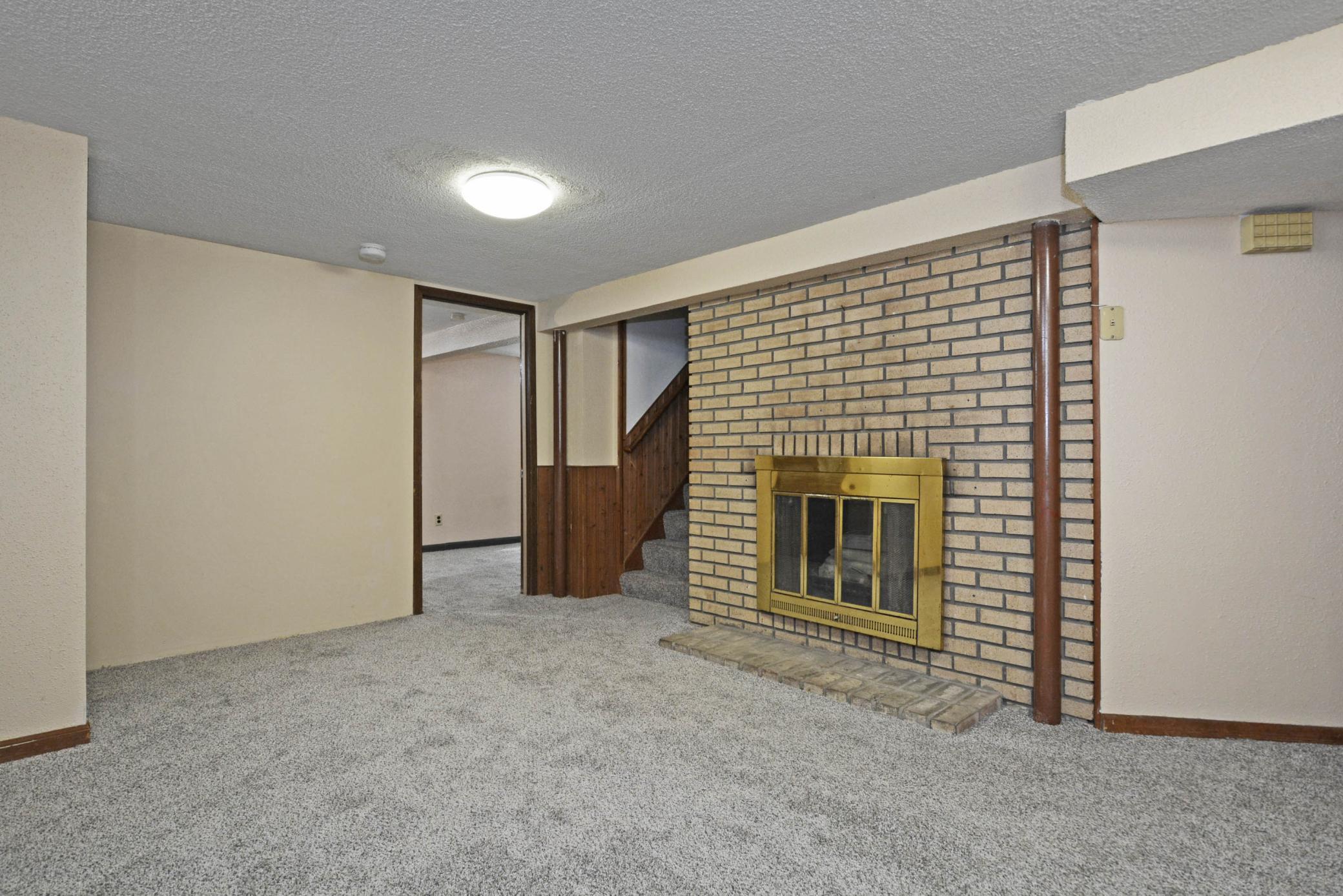 1483 3rd Street East St. Paul, MN 55106 - Photo 23 of 30