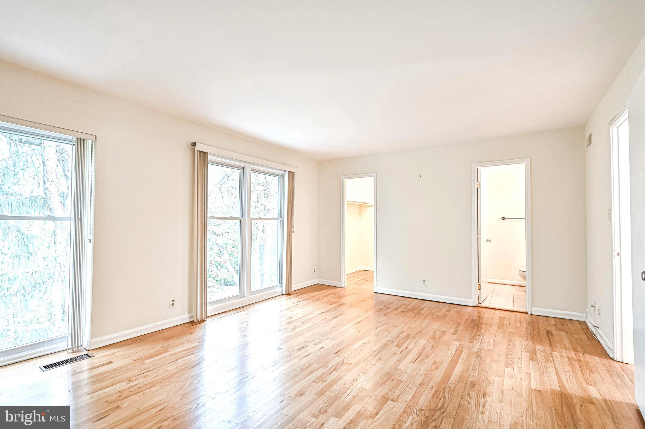 1664 Wainwright Drive Reston, VA 20190 - Photo 13 of 41 Master Bedroom Pic 1