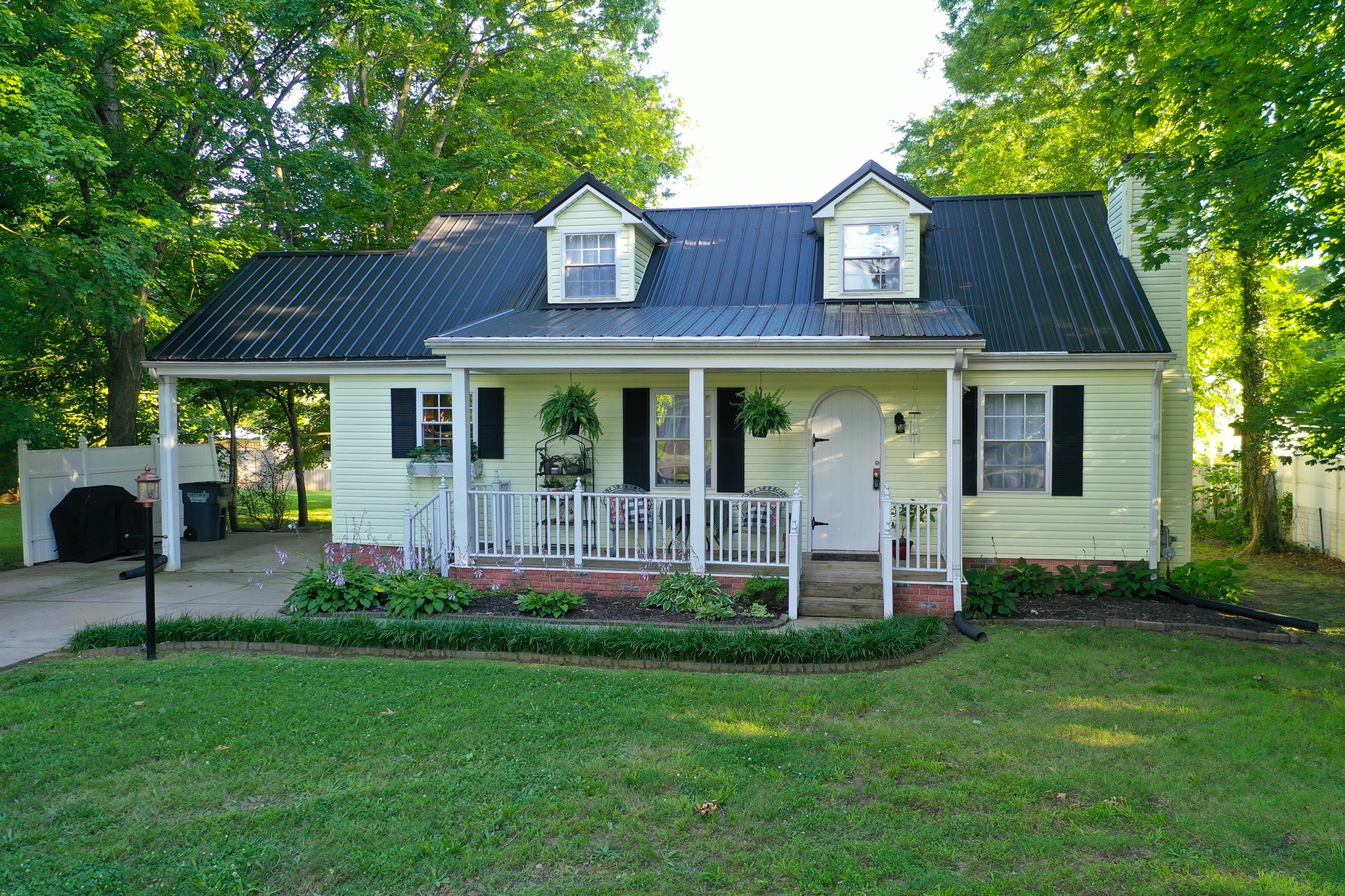 238 Rossview Road Clarksville, TN 37043 - Photo 1 of 49 Gallery Image 1