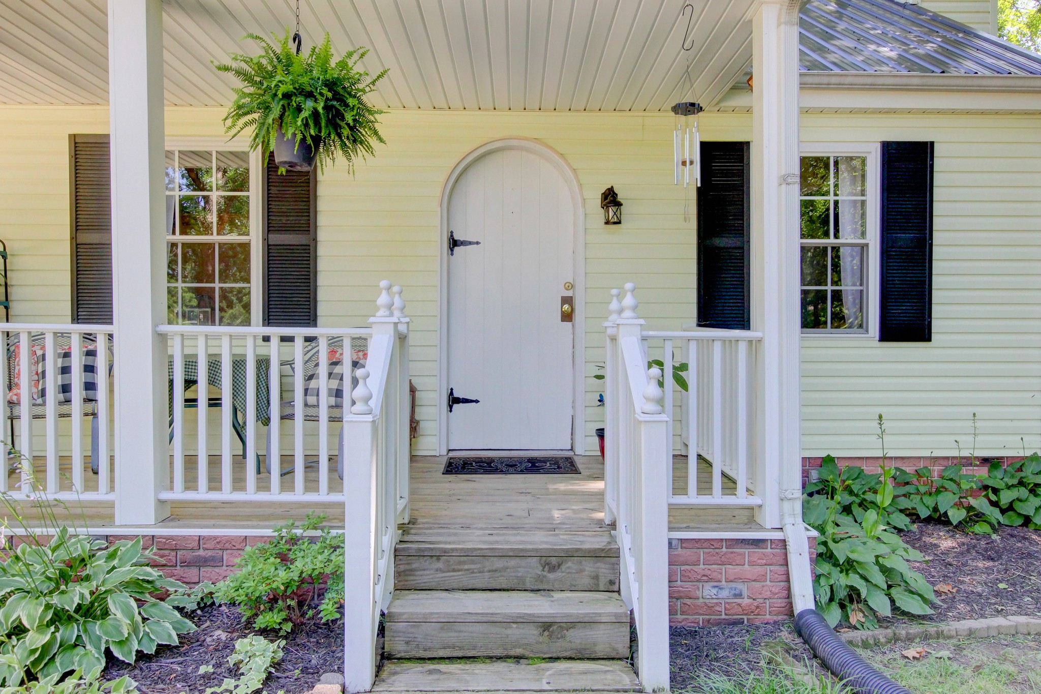 238 Rossview Road Clarksville, TN 37043 - Photo 3 of 49 Gallery Image 3