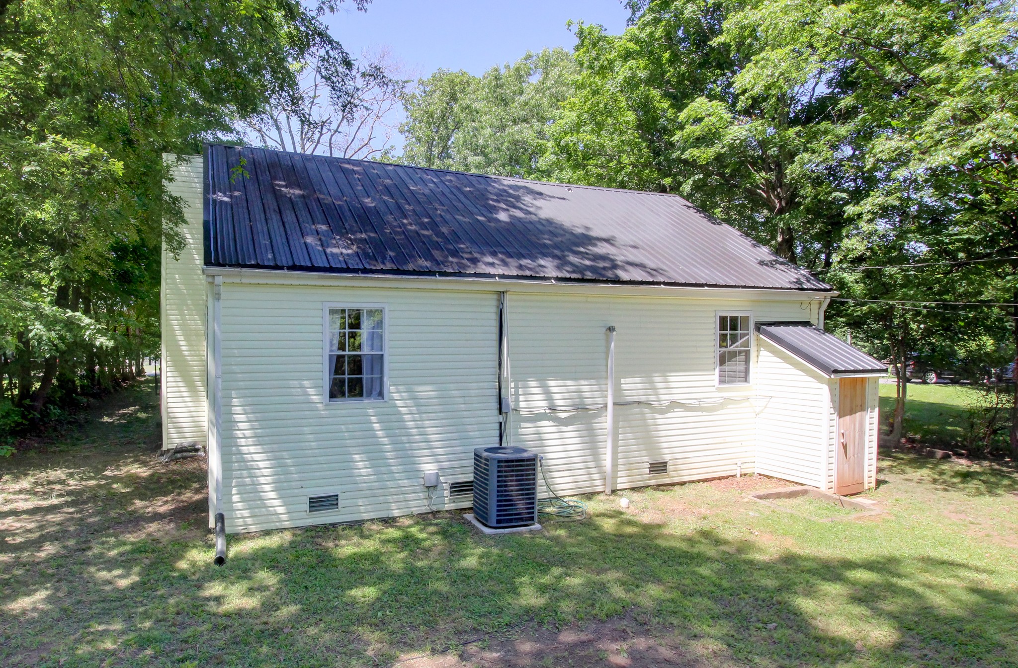 238 Rossview Road Clarksville, TN 37043 - Photo 42 of 49 Gallery Image 42