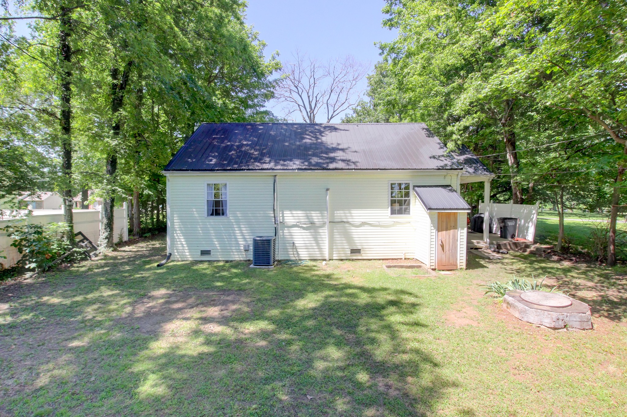 238 Rossview Road Clarksville, TN 37043 - Photo 43 of 49 Gallery Image 43