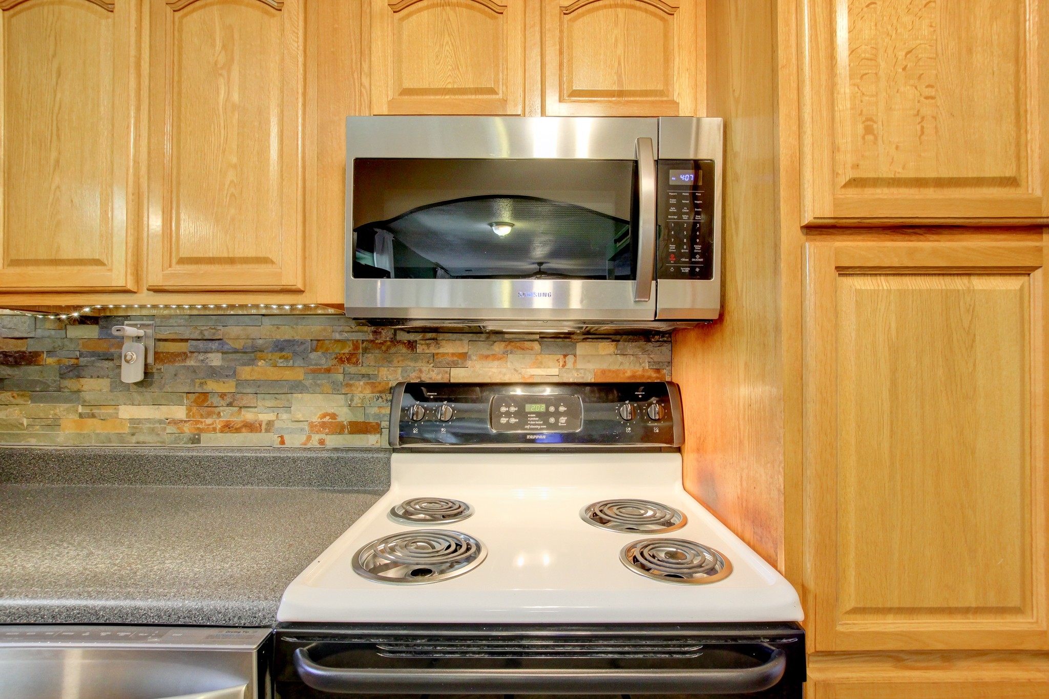 238 Rossview Road Clarksville, TN 37043 - Photo 10 of 49 Gallery Image 10
