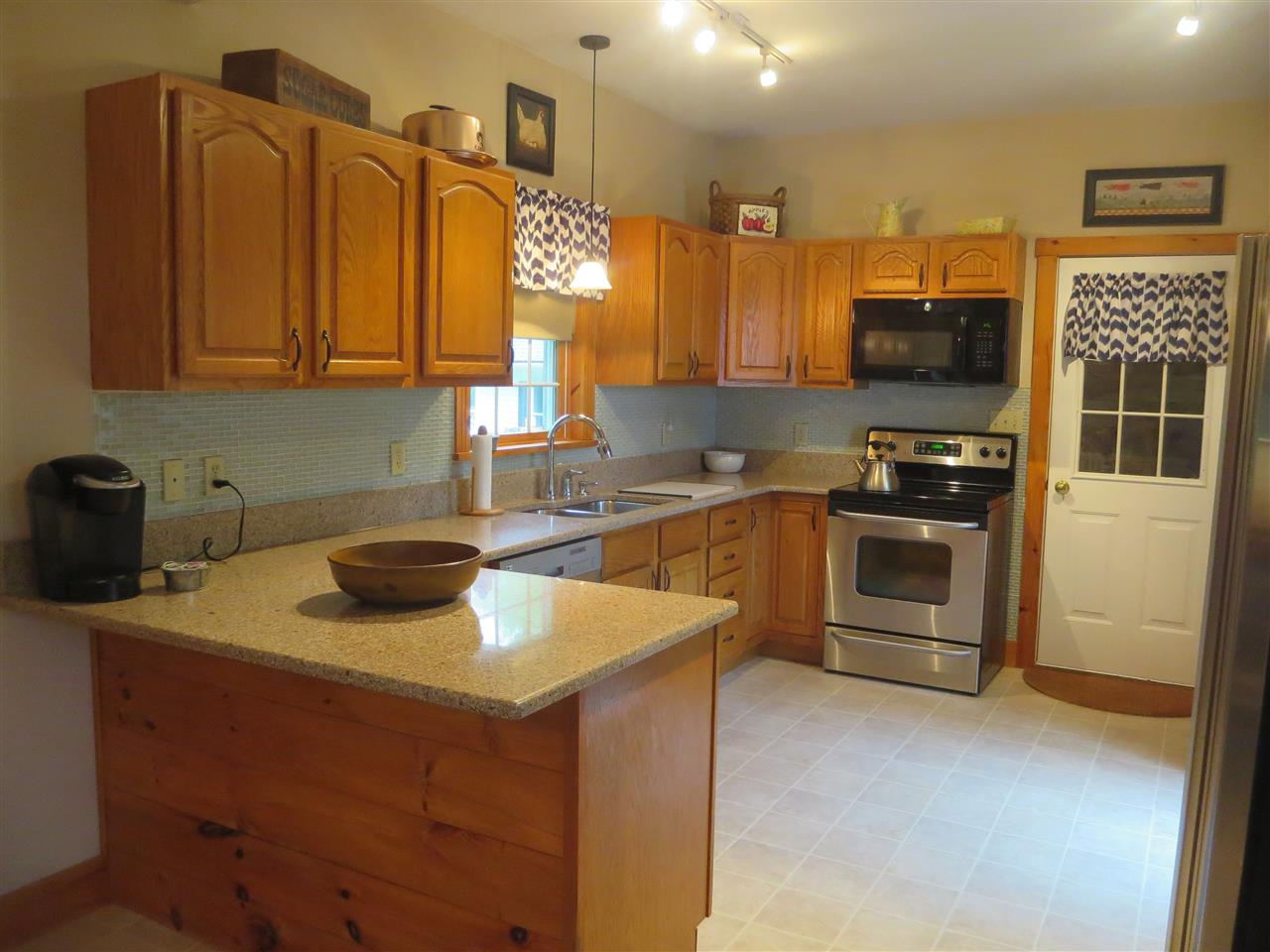 142 Furnace Brook Road Shaftsbury, VT 05201 - Photo 5 of 40