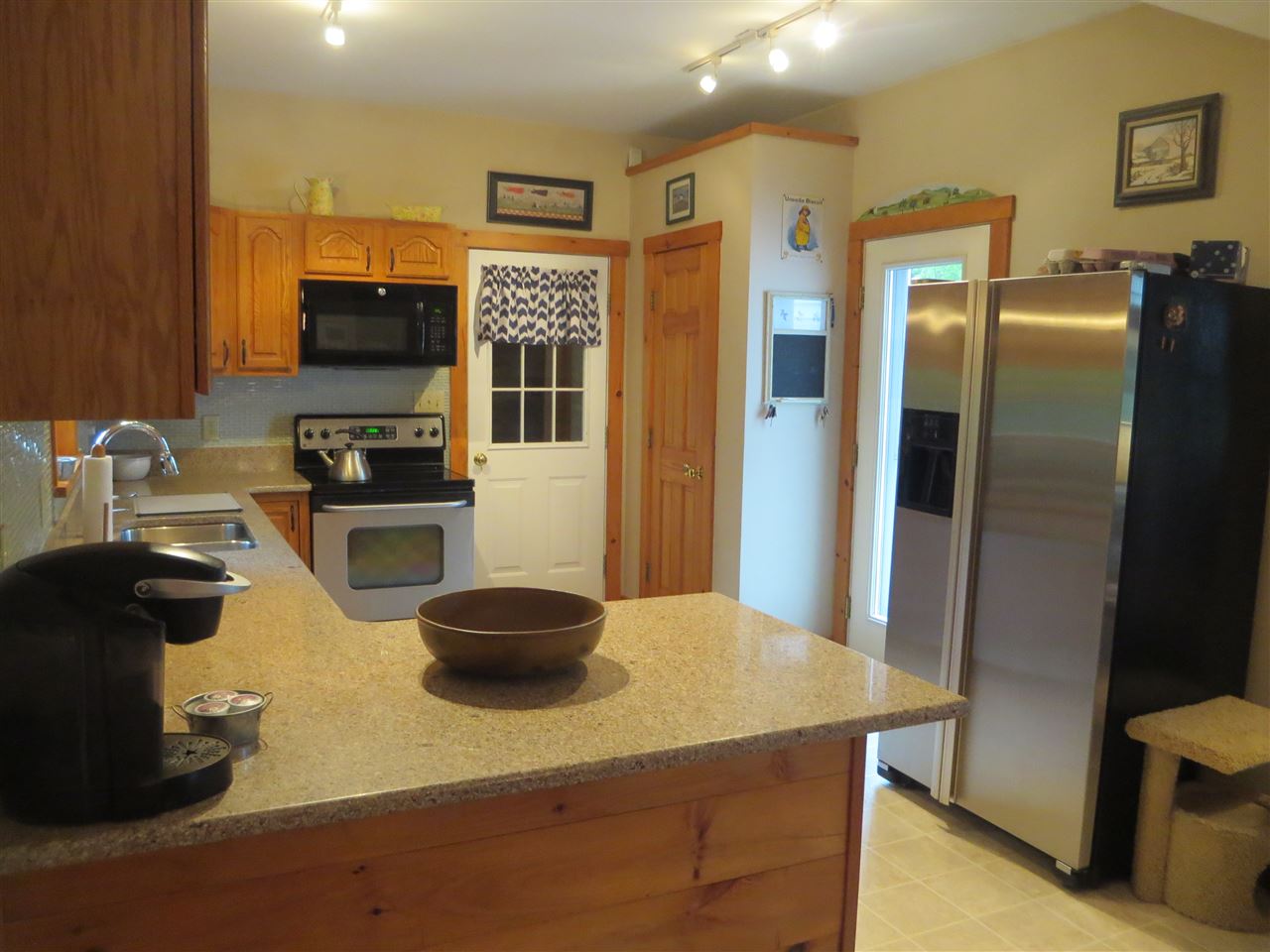 142 Furnace Brook Road Shaftsbury, VT 05201 - Photo 6 of 40
