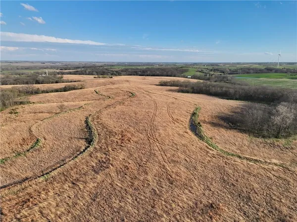 $843,500 | County Road, Hopkins, MO 64461