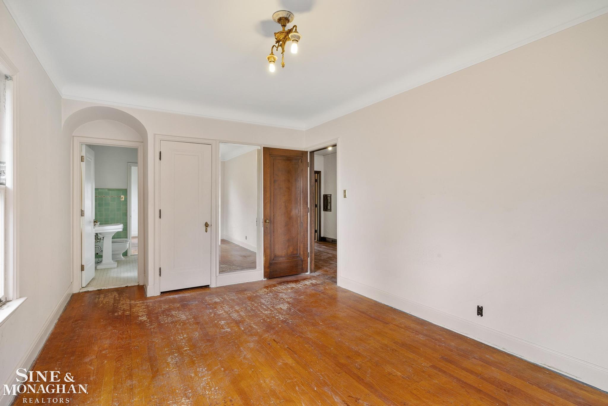 1350 Buckingham Road Grosse Pointe Park, MI 48230 - Photo 28 of 51