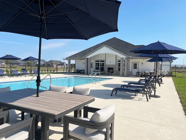 $425,000 | 1214 Hidden Oaks Drive, Tomball, TX 77375