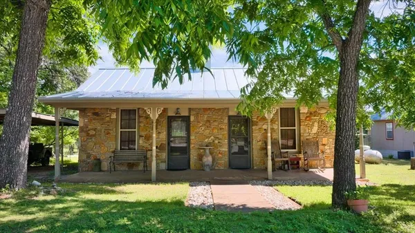 $269,000 | 431 Fuchsia Street, Mason, TX 76856