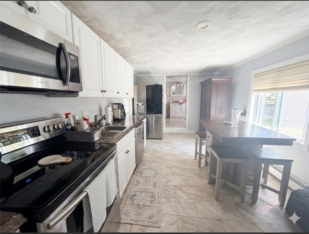 36 Pettaquamscutt Lake Road Narragansett, RI 02874 - Photo 3 of 17