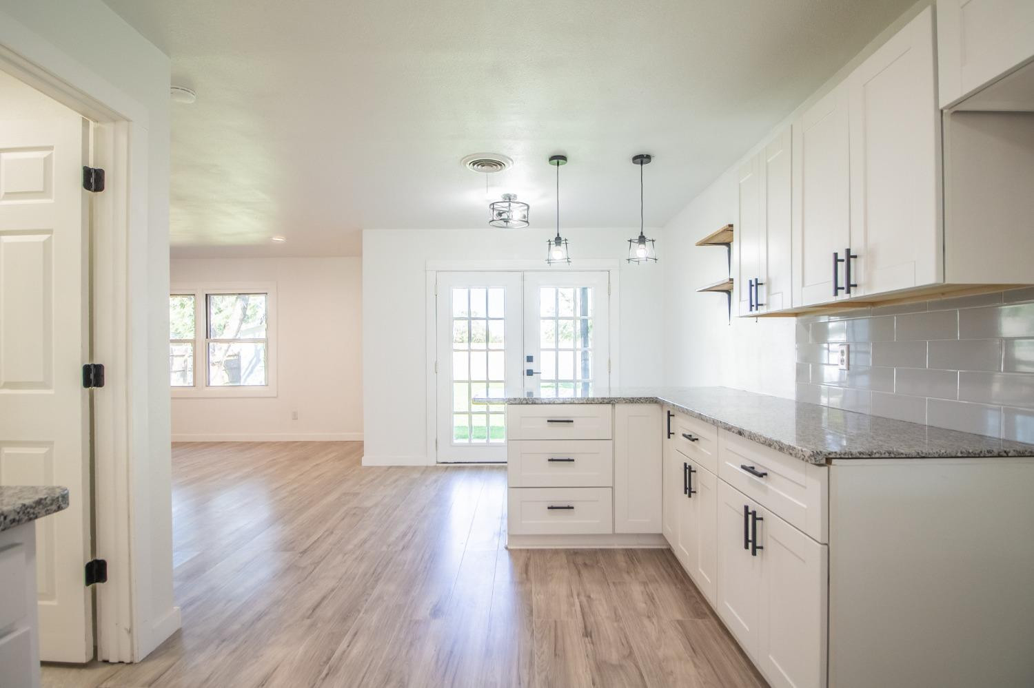 906 Adrian Street Lubbock, TX 79403 - Photo 11 of 36 Photo 11