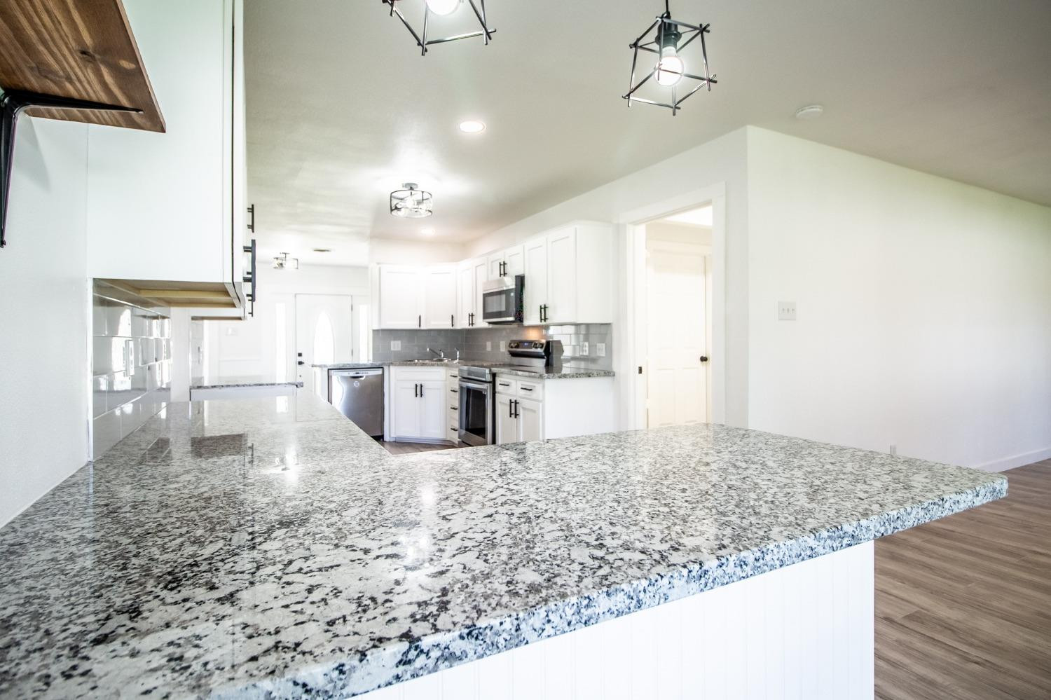 906 Adrian Street Lubbock, TX 79403 - Photo 10 of 36 Photo 10