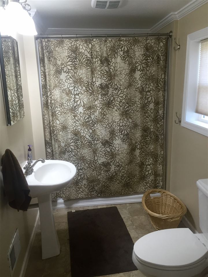 5070 West Shaffer Road Coleman, MI 48618 - Photo 9 of 25 1818829-8.JPG