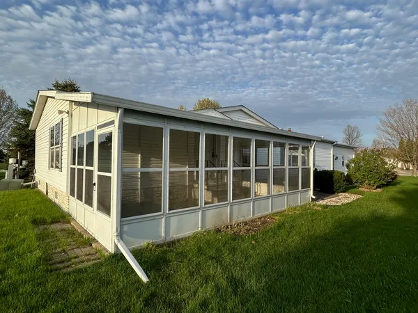 $65,000 | 2250 Sunrise Drive, Belvidere, IL 61008