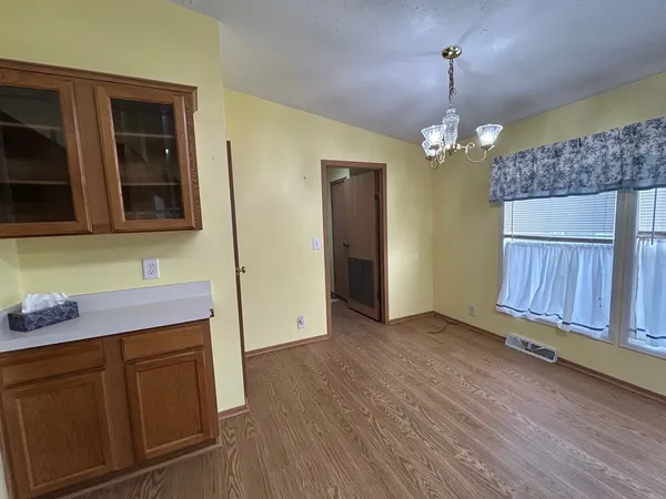 $65,000 | 2250 Sunrise Drive, Belvidere, IL 61008