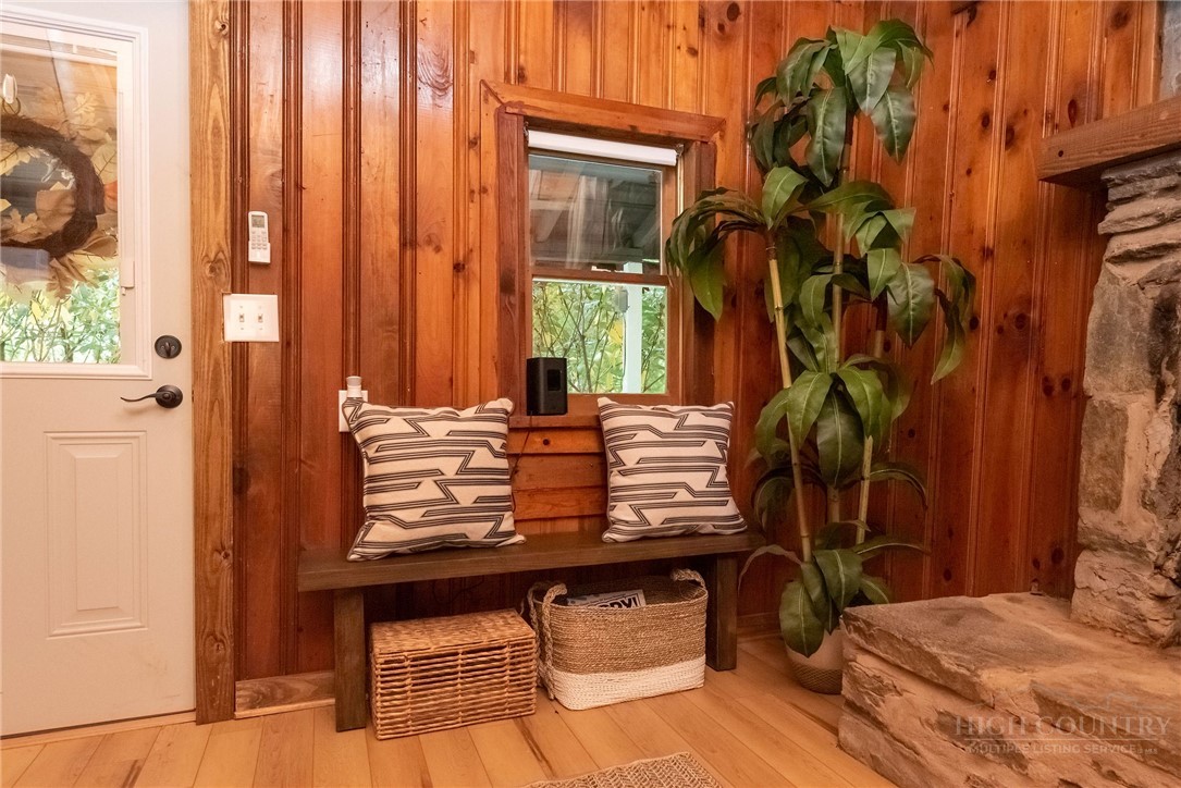 284 Grady Winkler Road Boone, NC 28607 - Photo 7 of 39