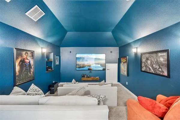 $689,900 | 814 River Oak Avenue, Euless, TX 76039