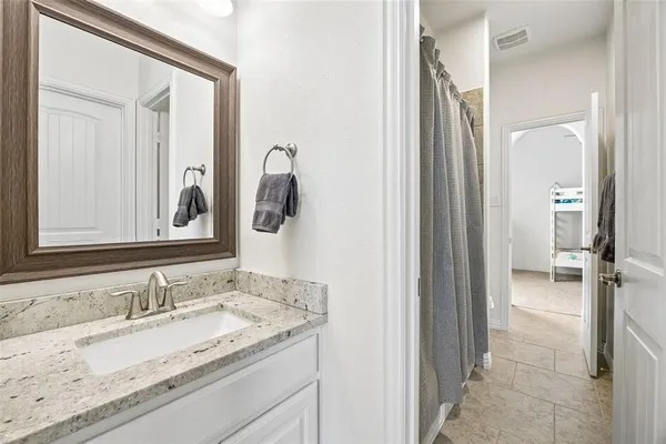 $689,900 | 814 River Oak Avenue, Euless, TX 76039