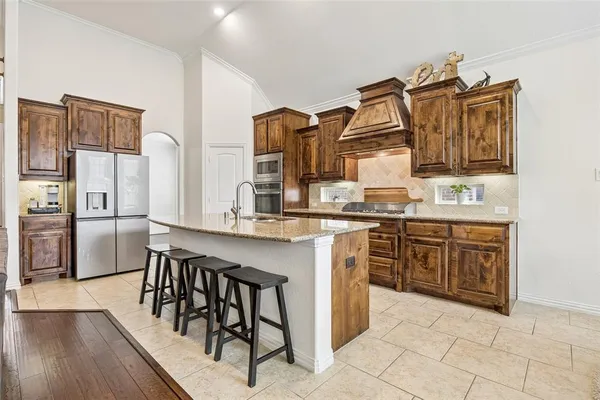 $689,900 | 814 River Oak Avenue, Euless, TX 76039