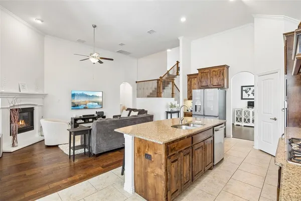 $689,900 | 814 River Oak Avenue, Euless, TX 76039