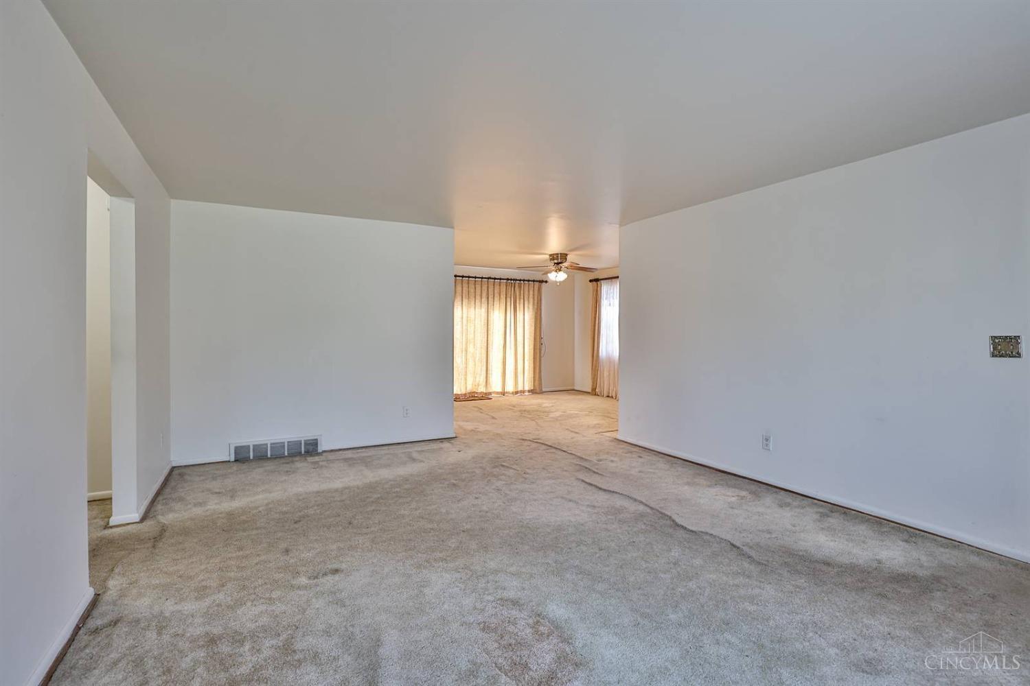 6138 Red Bank Road Cincinnati, OH 45213 - Photo 7 of 31 Gallery Image 7