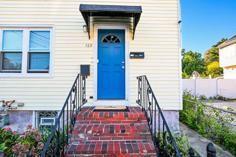 $479,900 | 125 Field Street, New Bedford, MA 02740