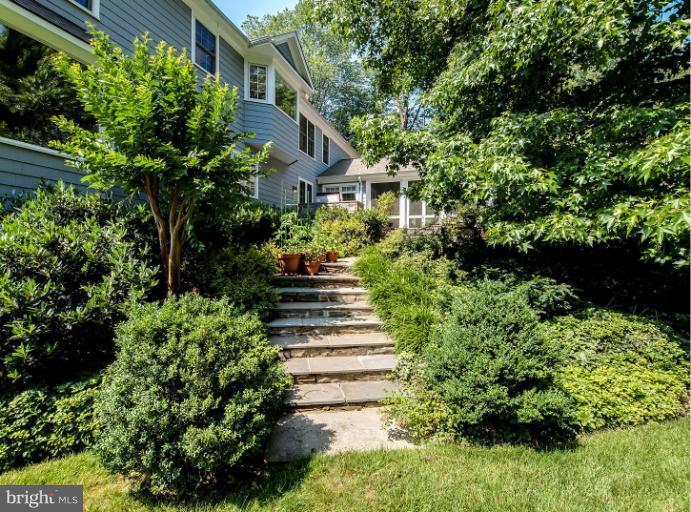 5511 Cornish Road Bethesda, MD 20814 - Photo 27 of 30 a view of a garden with pathway