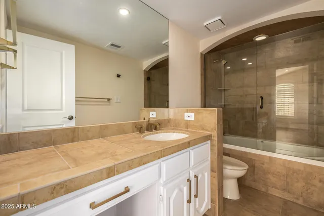 $1,395,000 | 8272 South Pecan Grove Circle, Tempe, AZ 85284