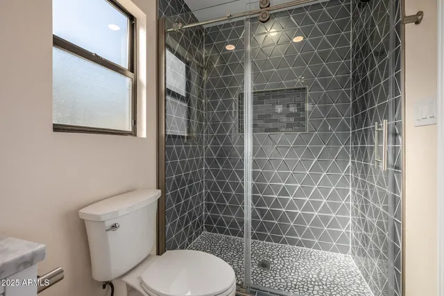 $1,395,000 | 8272 South Pecan Grove Circle, Tempe, AZ 85284