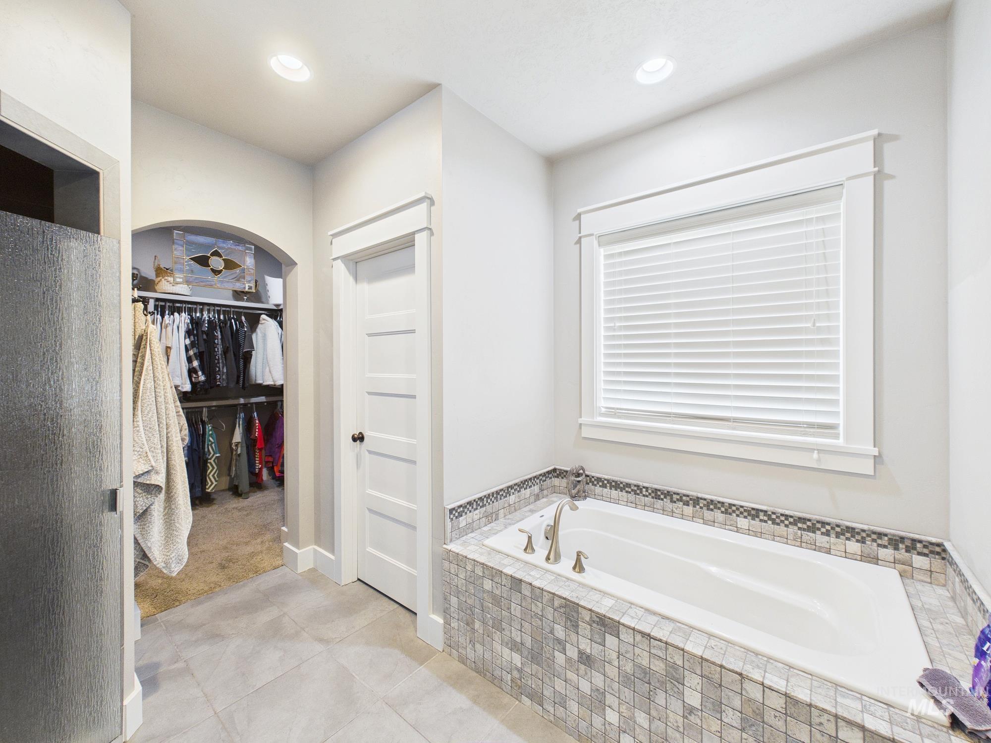 89 South Barkvine Way Star, ID 83669 - Photo 25 of 50