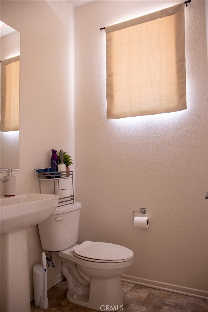 1766 Park Place Riverside, CA 92501 - Photo 31 of 37