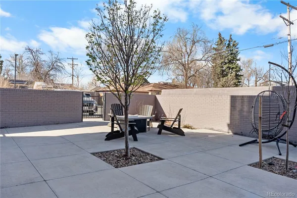 a view of outdoor space