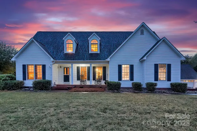 a front view of house with yard
