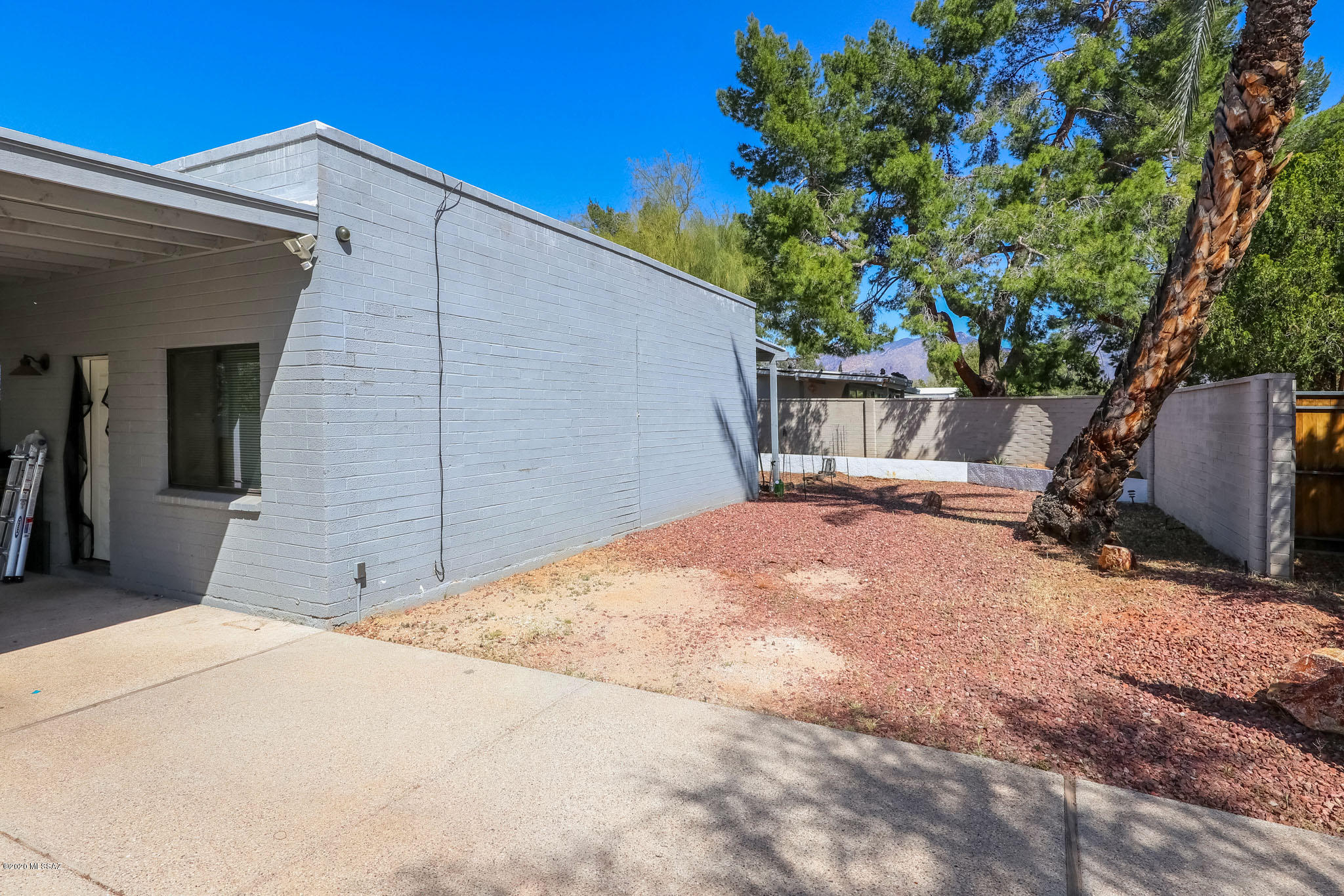 1817 North Ridgeway Road Tucson, AZ 85712 - Photo 3 of 19 Gallery Image 3