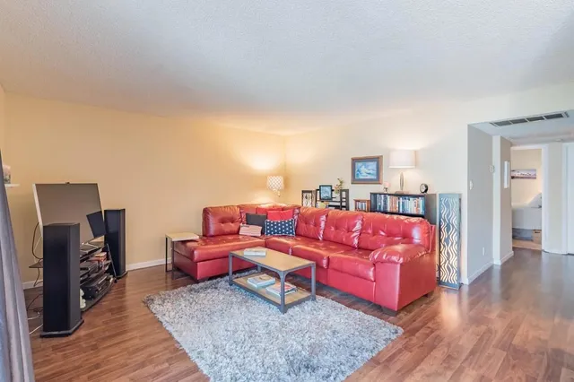 $2,580 | 1925 46th Avenue, Capitola, CA 95010