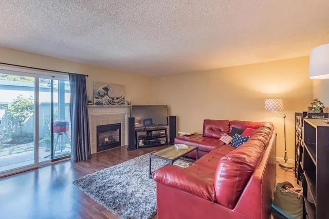 $2,580 | 1925 46th Avenue, Capitola, CA 95010