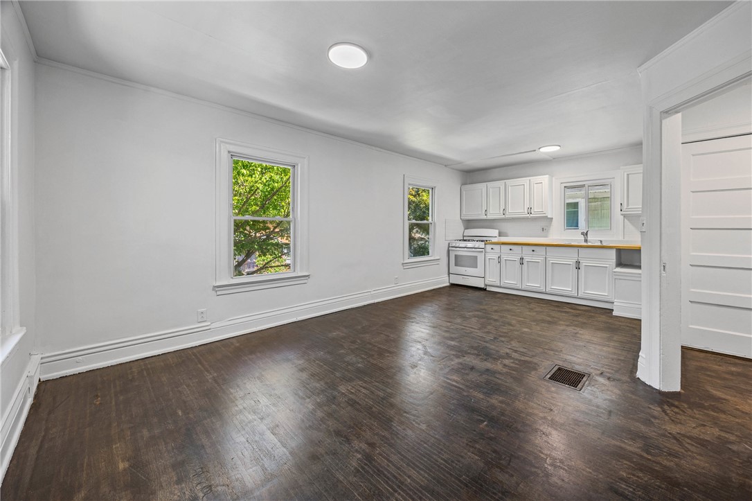 443 Melville Street Rochester, NY 14609 - Photo 21 of 42