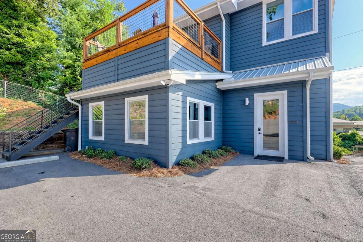 25 Valley Street Clayton, GA 30525 - Photo 5 of 81