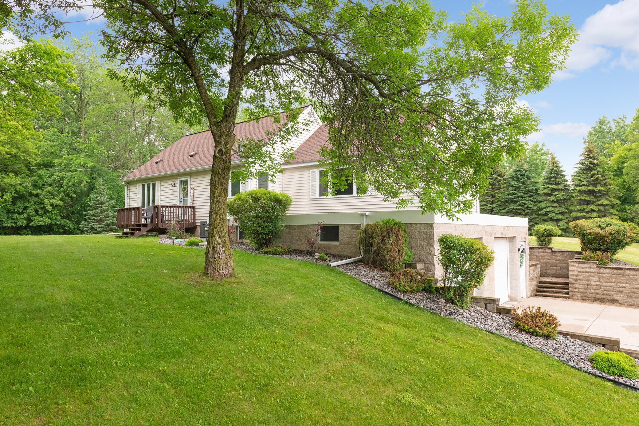 1401 Goose Lake Road Gem Lake, MN 55110 - Photo 28 of 33 Gallery Image 28