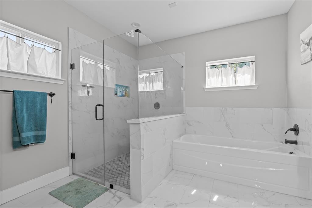 325 Berryhill Drive Springtown, TX 76082 - Photo 17 of 30