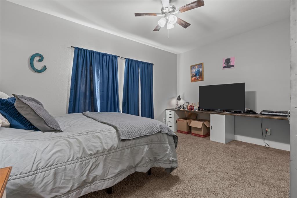 325 Berryhill Drive Springtown, TX 76082 - Photo 24 of 30