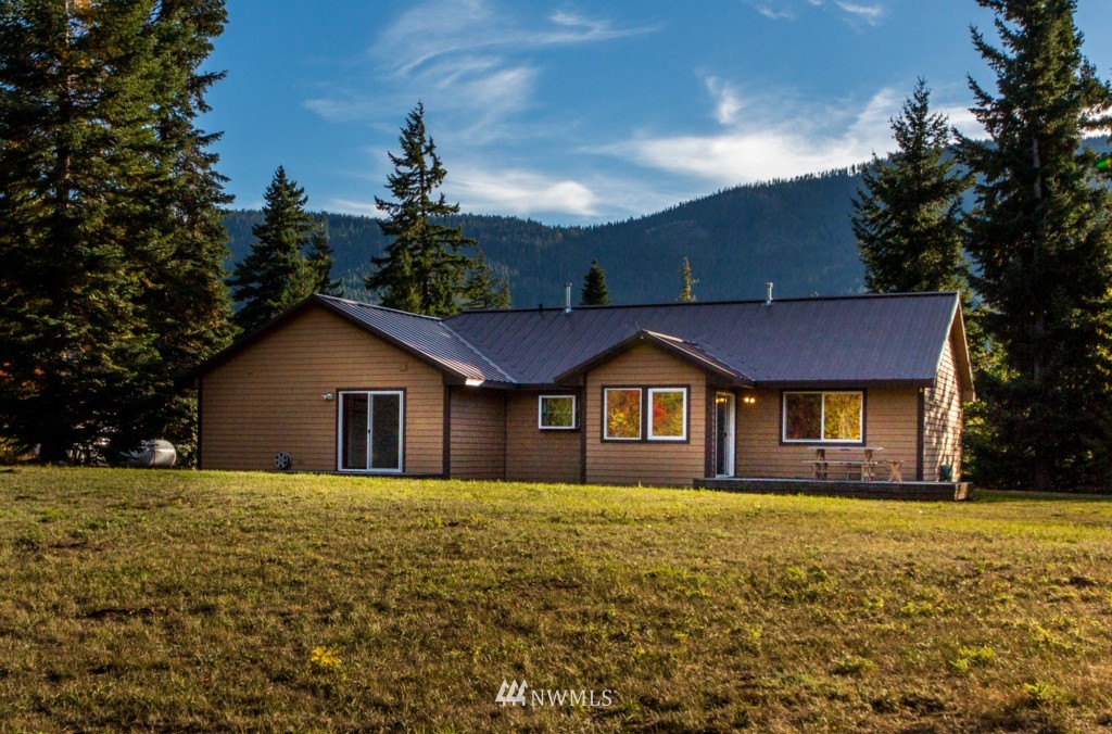 5211 Westside Road Cle Elum, WA 98922 - Photo 2 of 20 Gallery Image 2
