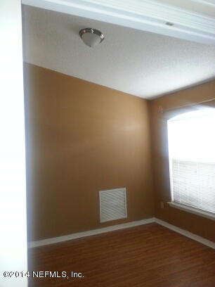 3493 White Wing Road Orange Park, FL 32073 - Photo 7 of 27 a view of an empty room