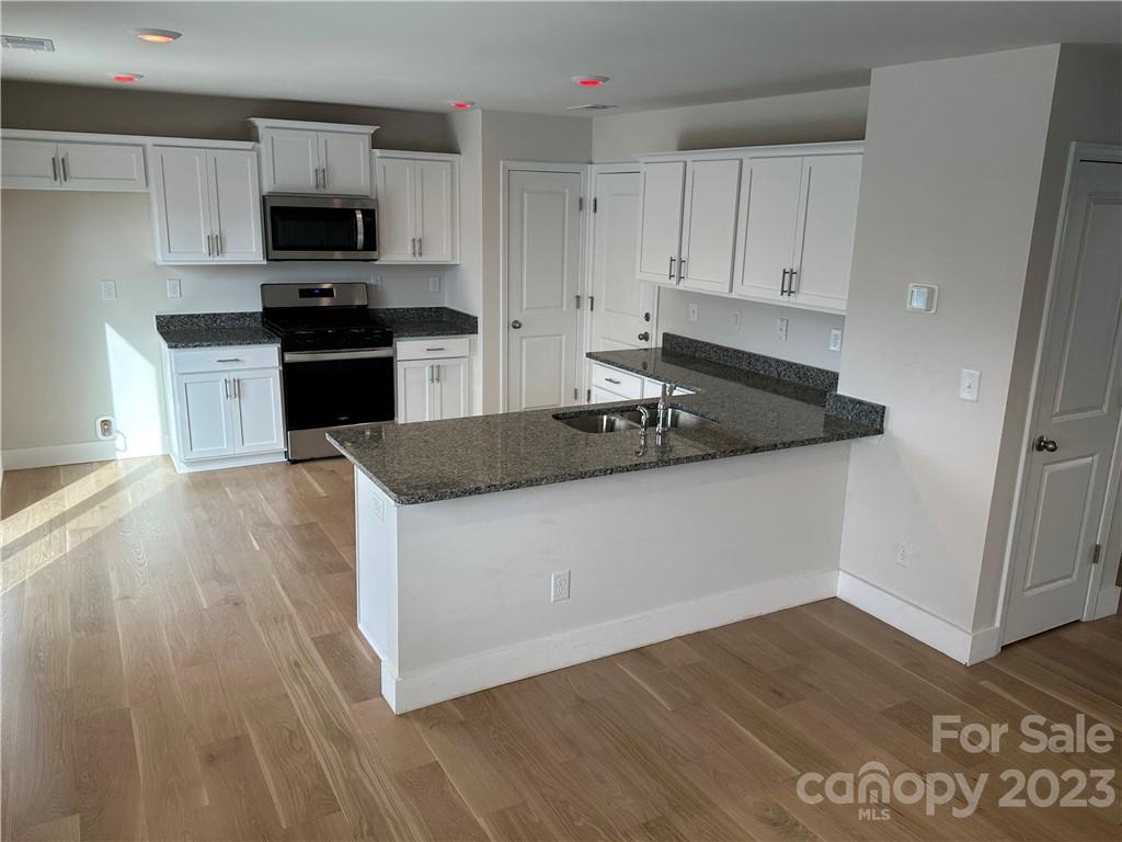 353 Oak Br Road Arden, NC 28704 - Photo 5 of 18 Gallery Image 5
