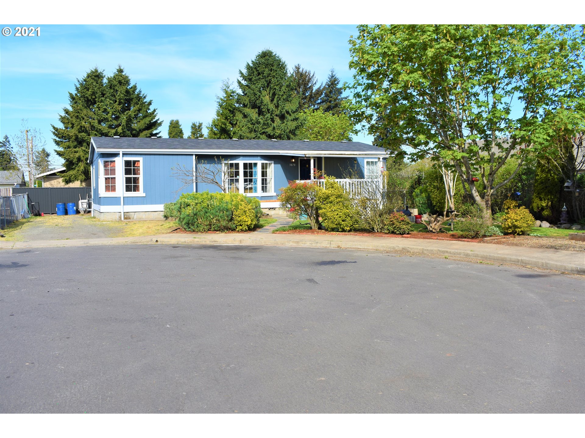 3878 Aster Street Springfield, OR 97478 - Photo 1 of 29