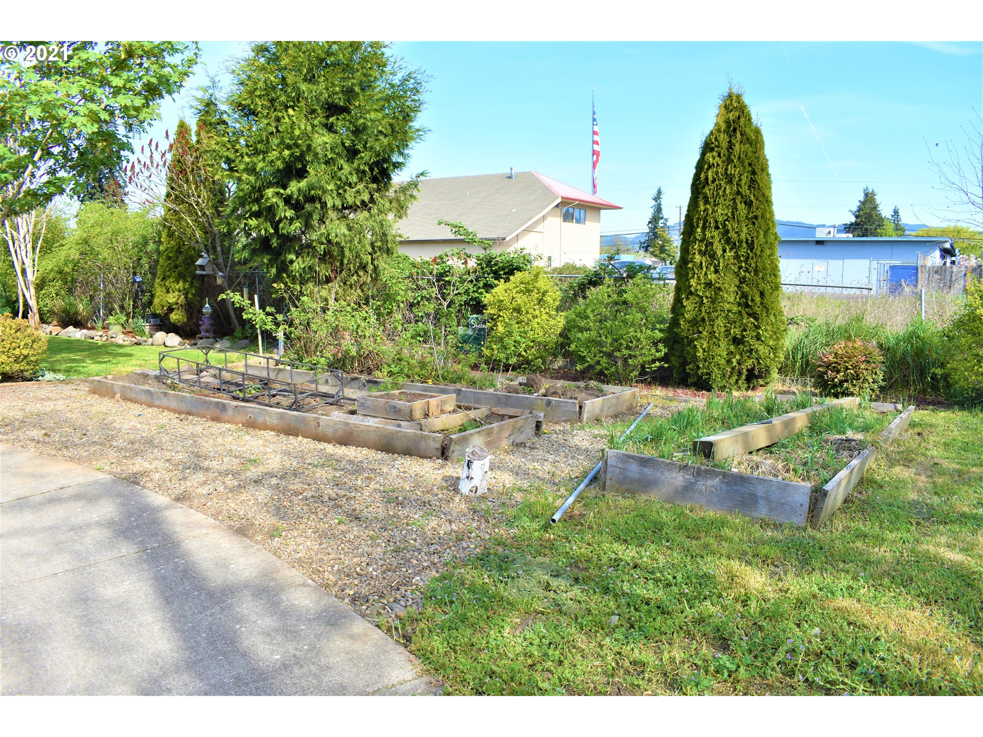 3878 Aster Street Springfield, OR 97478 - Photo 25 of 29