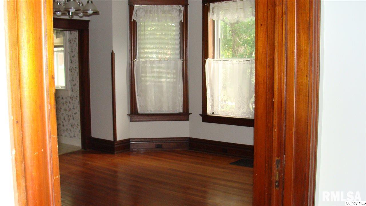 1104 Pinehill Road Bettendorf, IA 52722 - Photo 31 of 34 Gallery Image 31