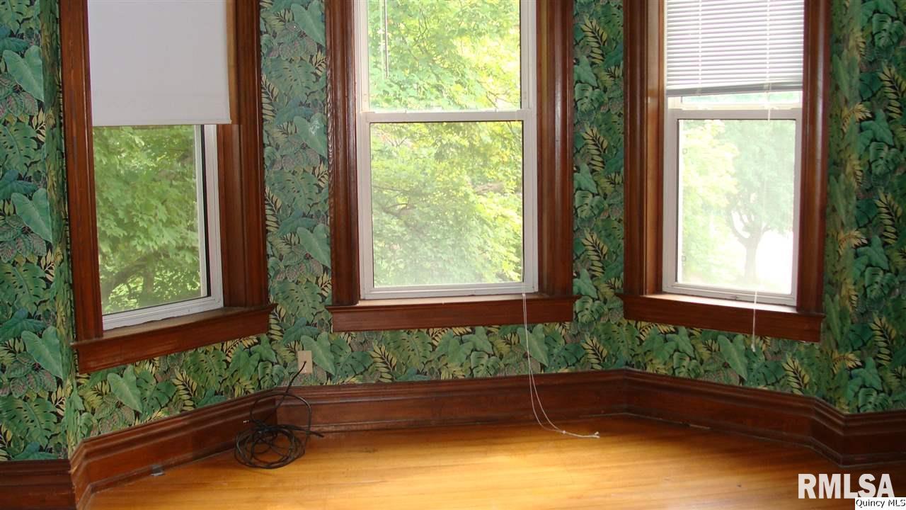 1104 Pinehill Road Bettendorf, IA 52722 - Photo 33 of 34 Gallery Image 33